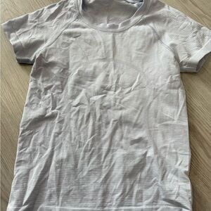 Women’s light purple Short Sleeve Shirt